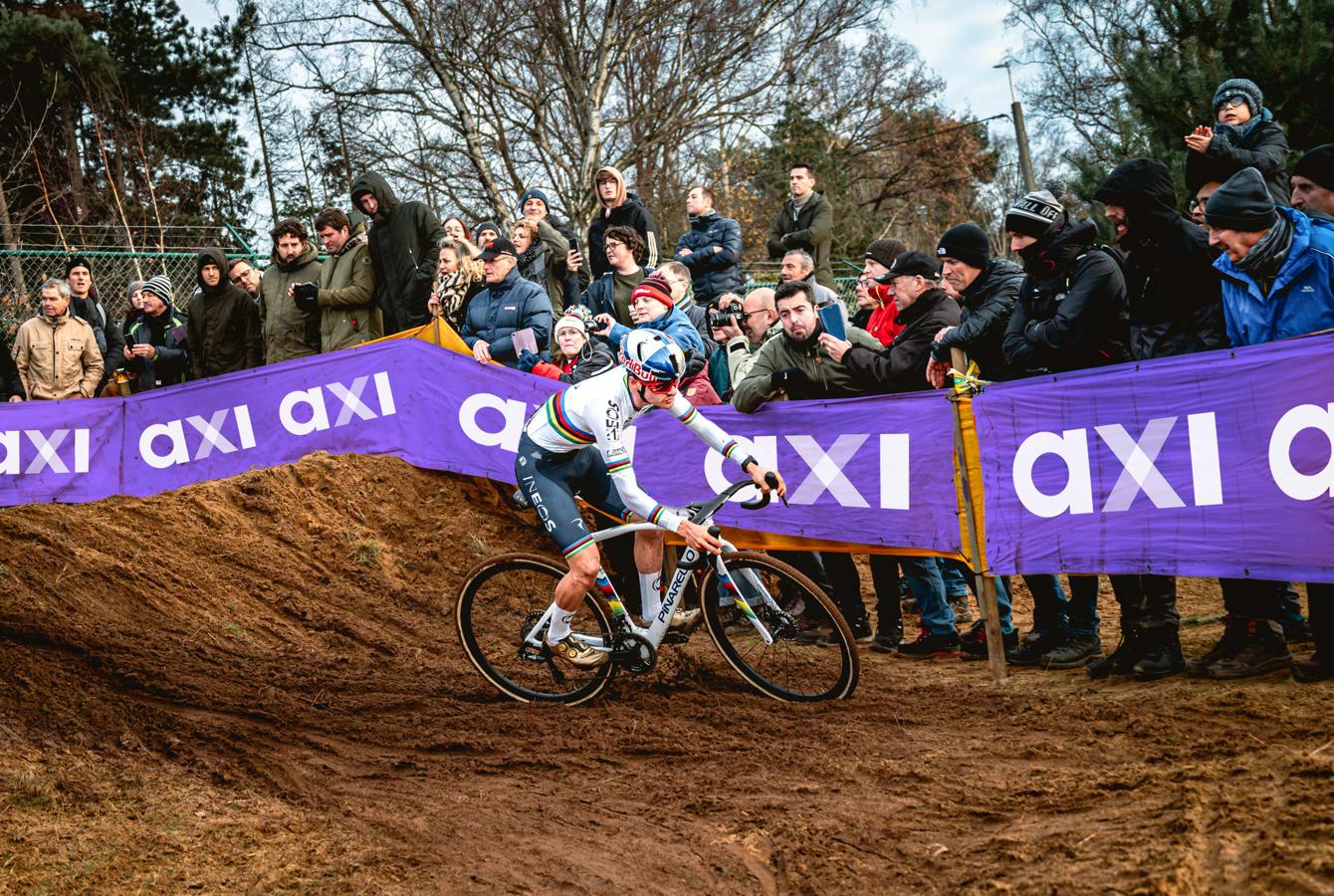 AXI nieuwe main partner Telenet Superprestige