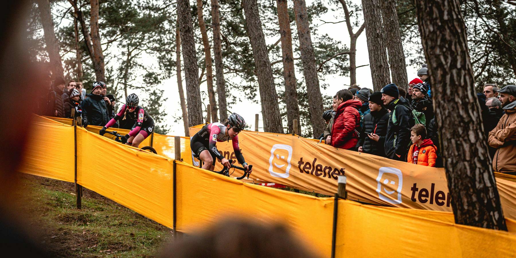 Telenet verwent veldritfans met unieke overnachting op het Superprestigeparcours van Heusden-Zolder