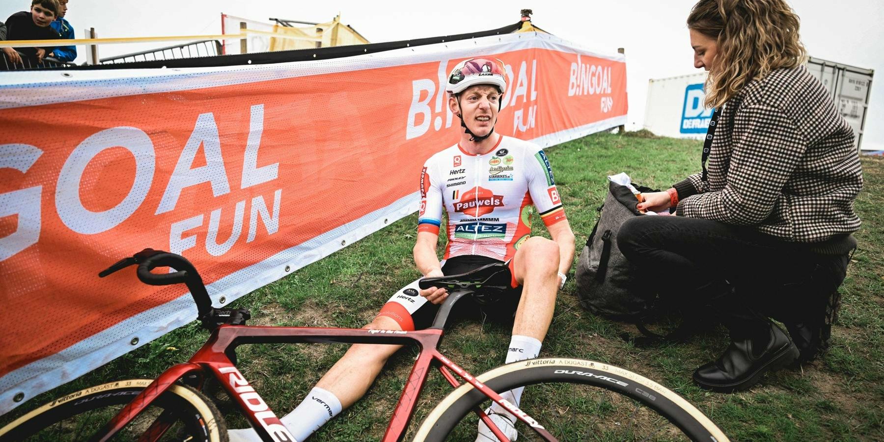 Michael Vanthourenhout sprint naar de zege in Ruddervoorde