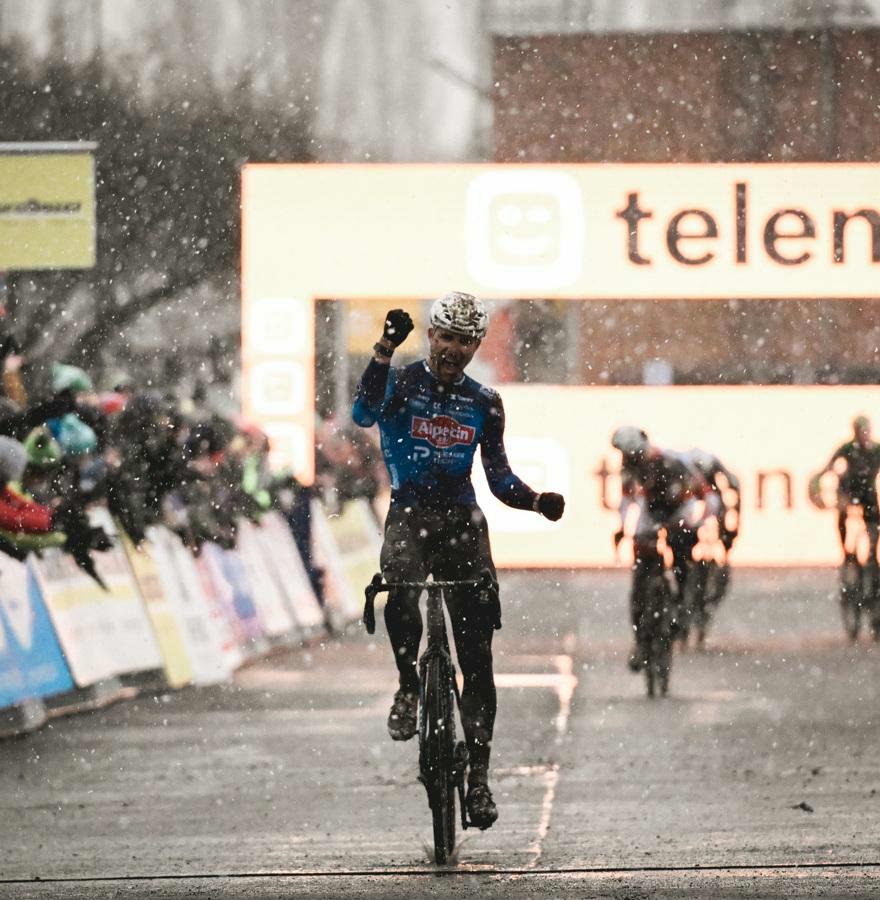 Vandeputte remporte sa première manche de la Telenet Superprestige à Gullegem