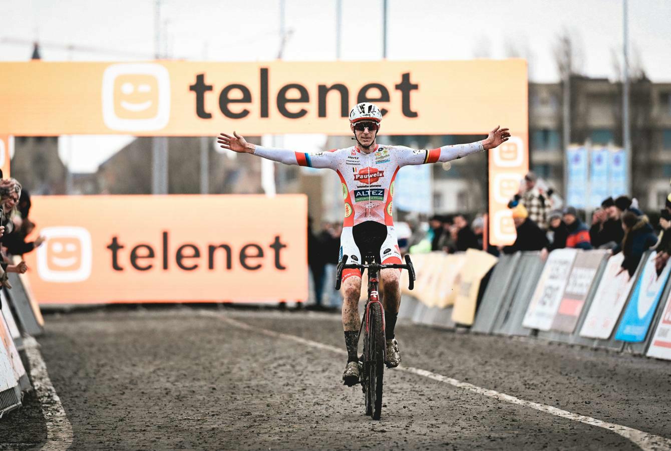 Vanthourenhout s’impose à Middelkerke, Vandeputte remporte le classement général du Telenet Superprestige